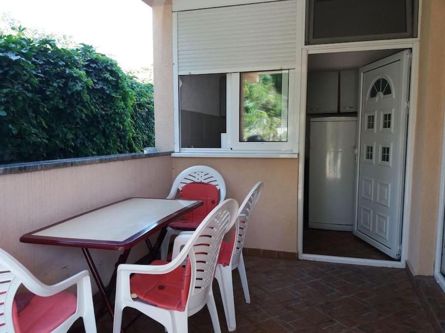 Villa Milicevic Šušanj Exterior foto